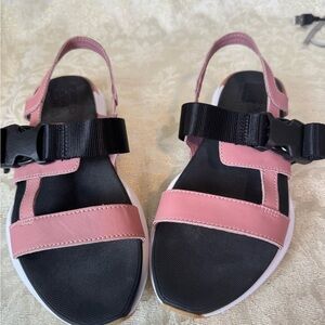 New Sorel Kinetic Pink and Black Women's Sandals